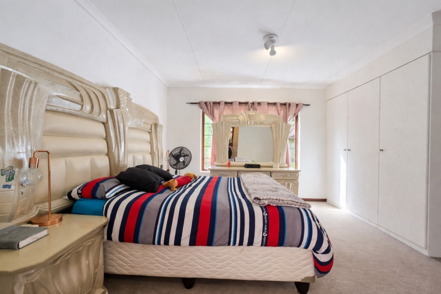 3 Bedroom Property for Sale in The Coves North West